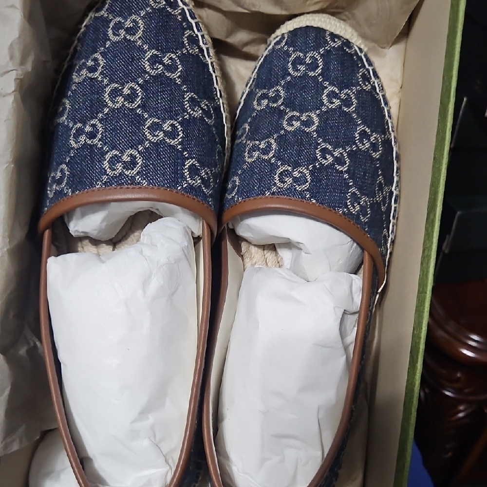 Gucci Denim Blue Loafers with Brown Trim